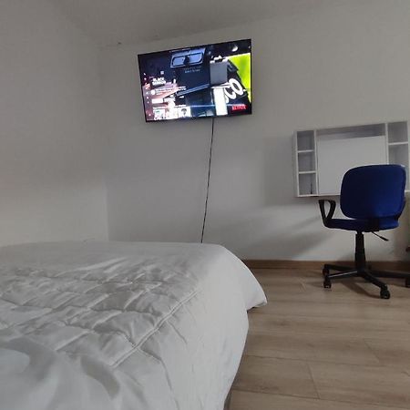 Chambre Prive Dans Une Maison Avec Terrasse Et Jardin Salles De Bain Partagees Apartamento Lille Exterior foto