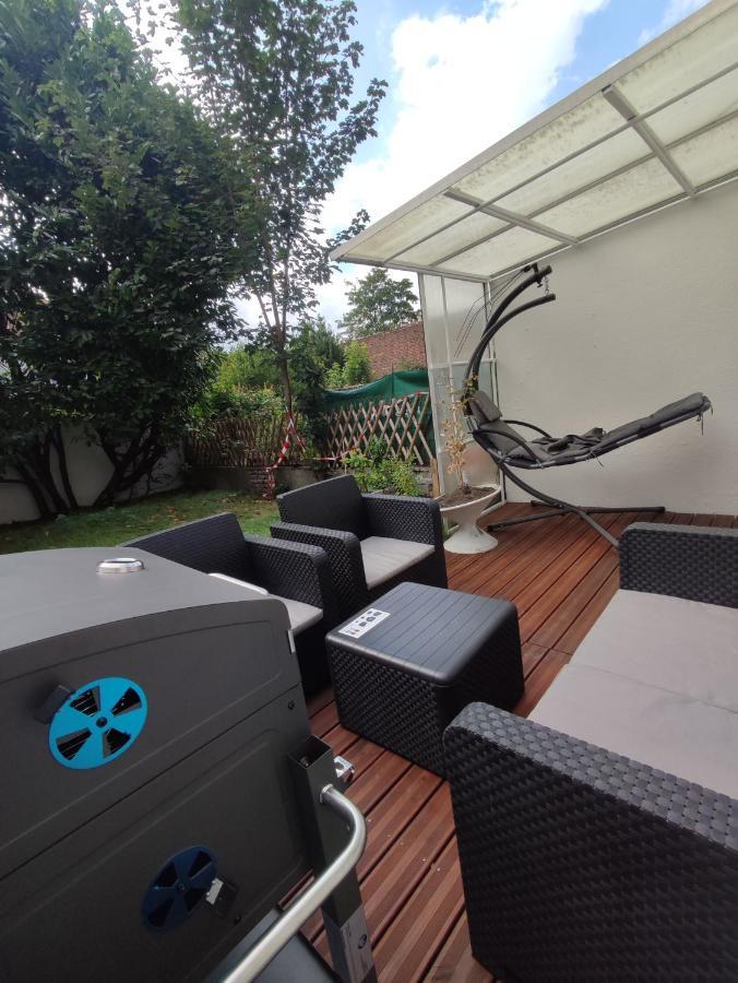 Chambre Prive Dans Une Maison Avec Terrasse Et Jardin Salles De Bain Partagees Apartamento Lille Exterior foto