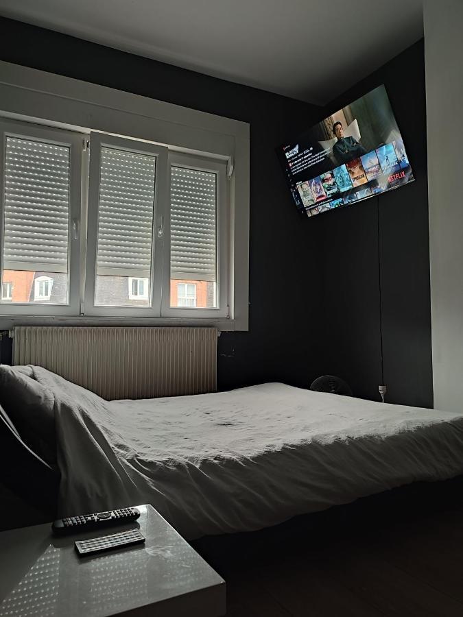 Chambre Prive Dans Une Maison Avec Terrasse Et Jardin Salles De Bain Partagees Apartamento Lille Exterior foto