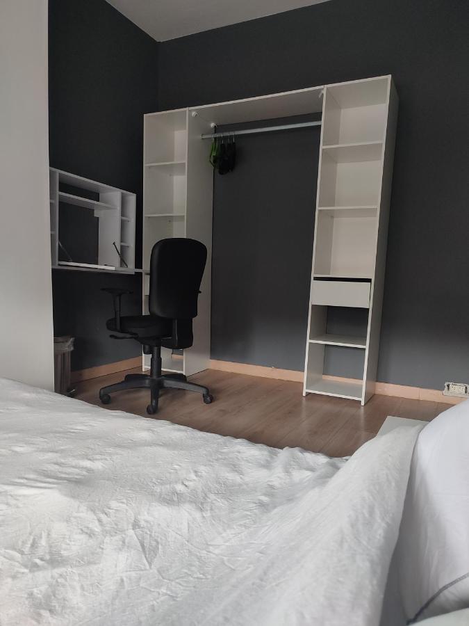Chambre Prive Dans Une Maison Avec Terrasse Et Jardin Salles De Bain Partagees Apartamento Lille Exterior foto