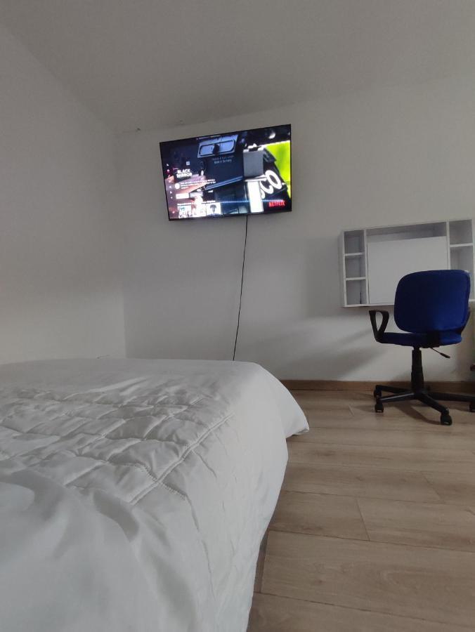 Chambre Prive Dans Une Maison Avec Terrasse Et Jardin Salles De Bain Partagees Apartamento Lille Exterior foto